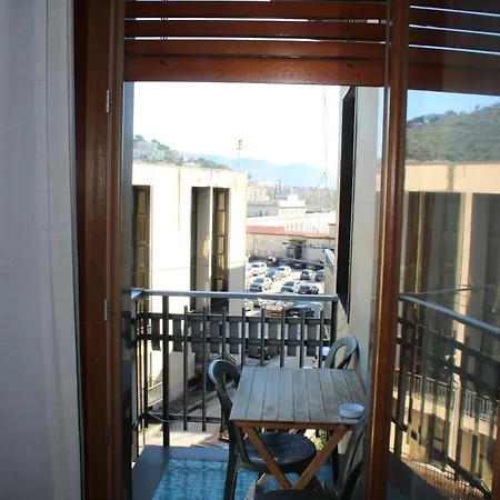 Oda ve Kahvaltı Amalfi's Luxury Salerno